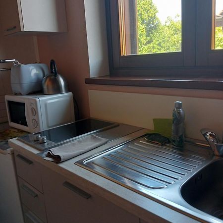 Vite Dipinte 1 Bilocale In Langa Apartment Новело Екстериор снимка