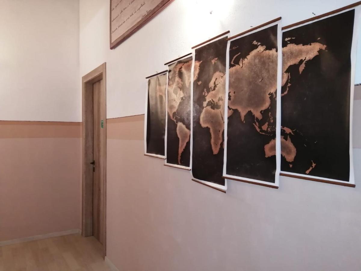 Vite Dipinte 1 Bilocale In Langa Apartment Новело Екстериор снимка