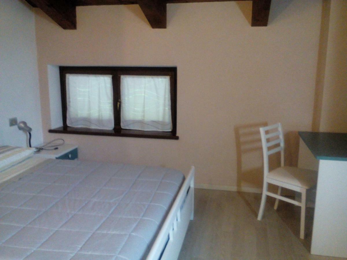 Vite Dipinte 1 Bilocale In Langa Apartment Новело Екстериор снимка